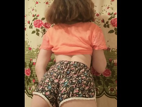 ❤️ Sexy ung babe tar av seg shortsen på kamera ❤ Russisk porno på porno no.sexafinkarasskaz.ru ❌❤