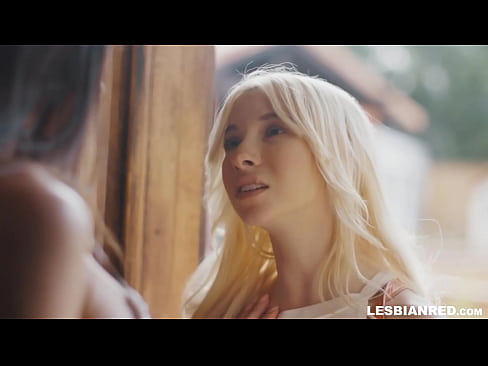 ❤️ Jenta kommer hjem noen måneder senere og ender opp med å spise stemorens fitte ❤ Russisk porno på porno no.sexafinkarasskaz.ru ❌❤
