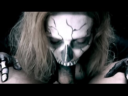 ❤️ Demon jente suger kuk med sin svarte munn og svelger cum. ❤ Russisk porno på porno no.sexafinkarasskaz.ru ❌❤