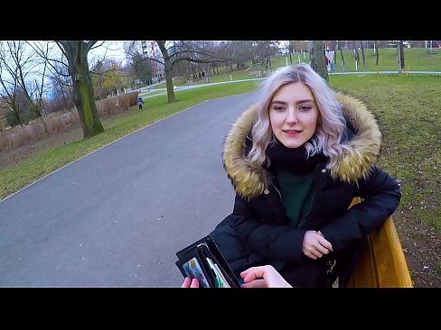 ❤️ Svelger en fremmeds varme sperm for penger - blowjob i parken av Eva Elfie ❤ Russisk porno på porno no.sexafinkarasskaz.ru ❌❤
